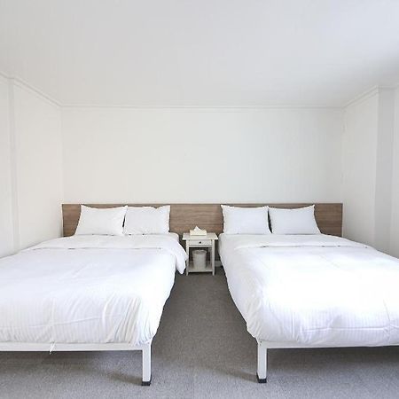 Hotel Gaon J Stay Сеогвипо Екстериор снимка