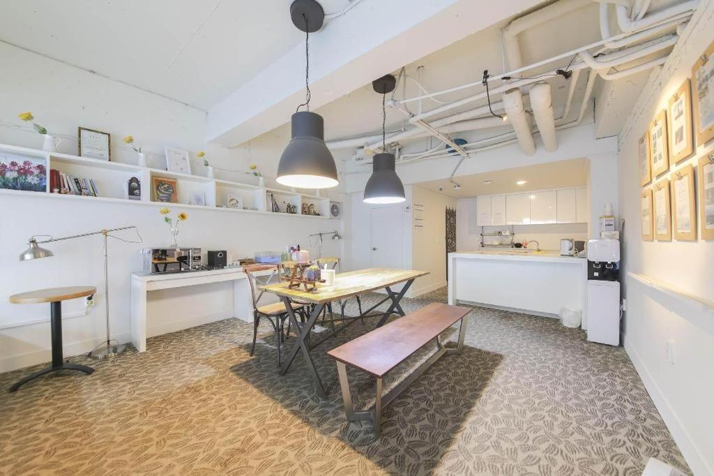 Hotel Gaon J Stay Сеогвипо Екстериор снимка