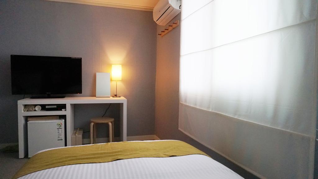 Hotel Gaon J Stay Сеогвипо Екстериор снимка